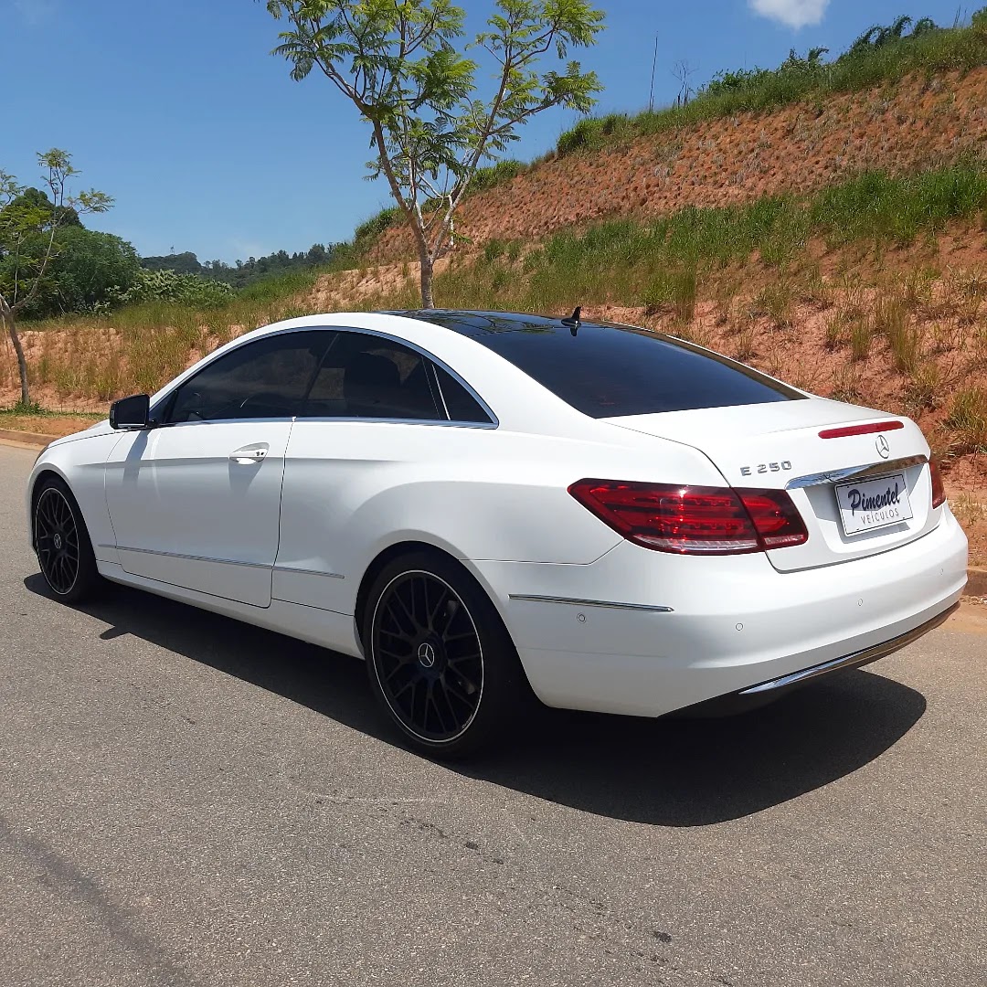 Mercedes E250 Coupê