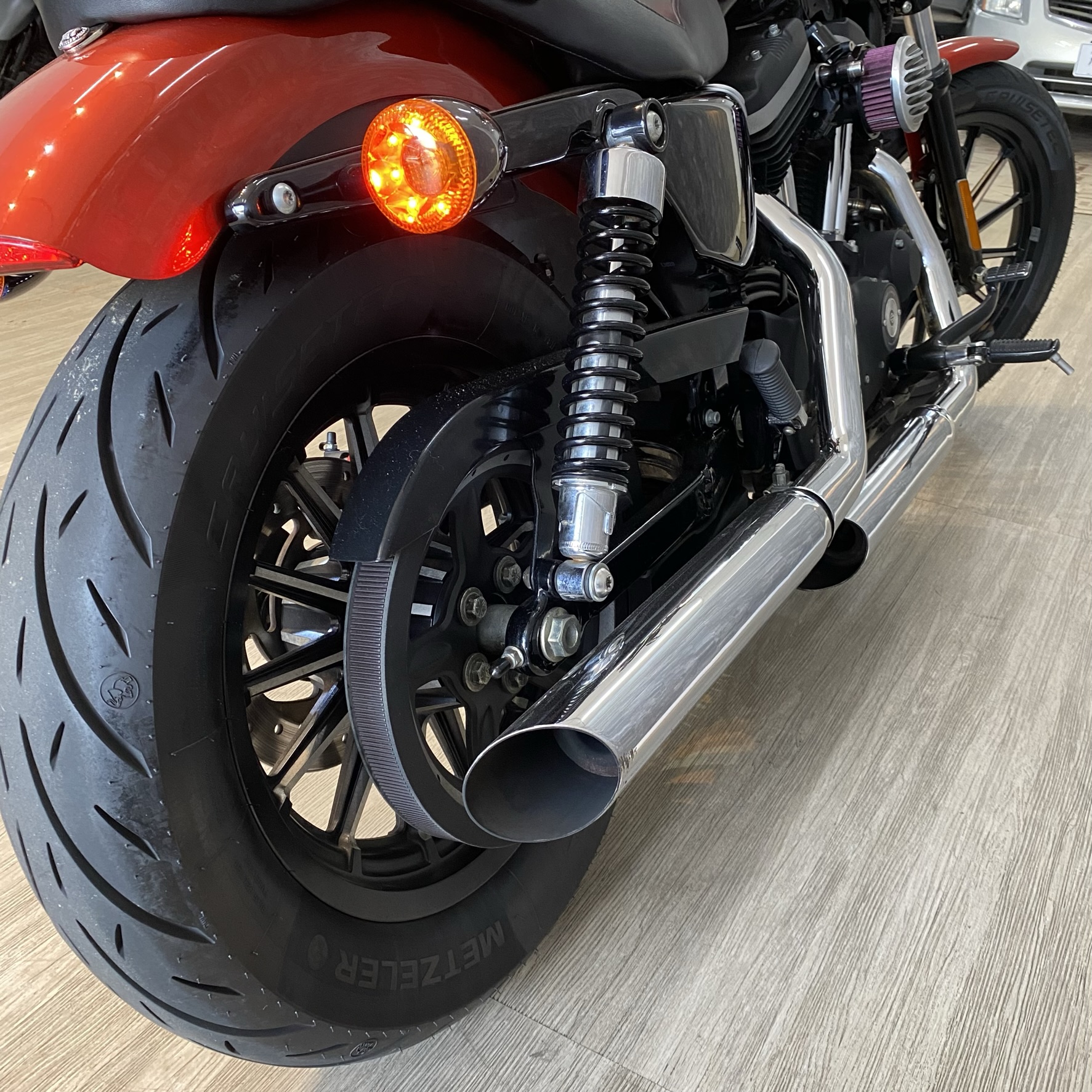 Harley Iron 883