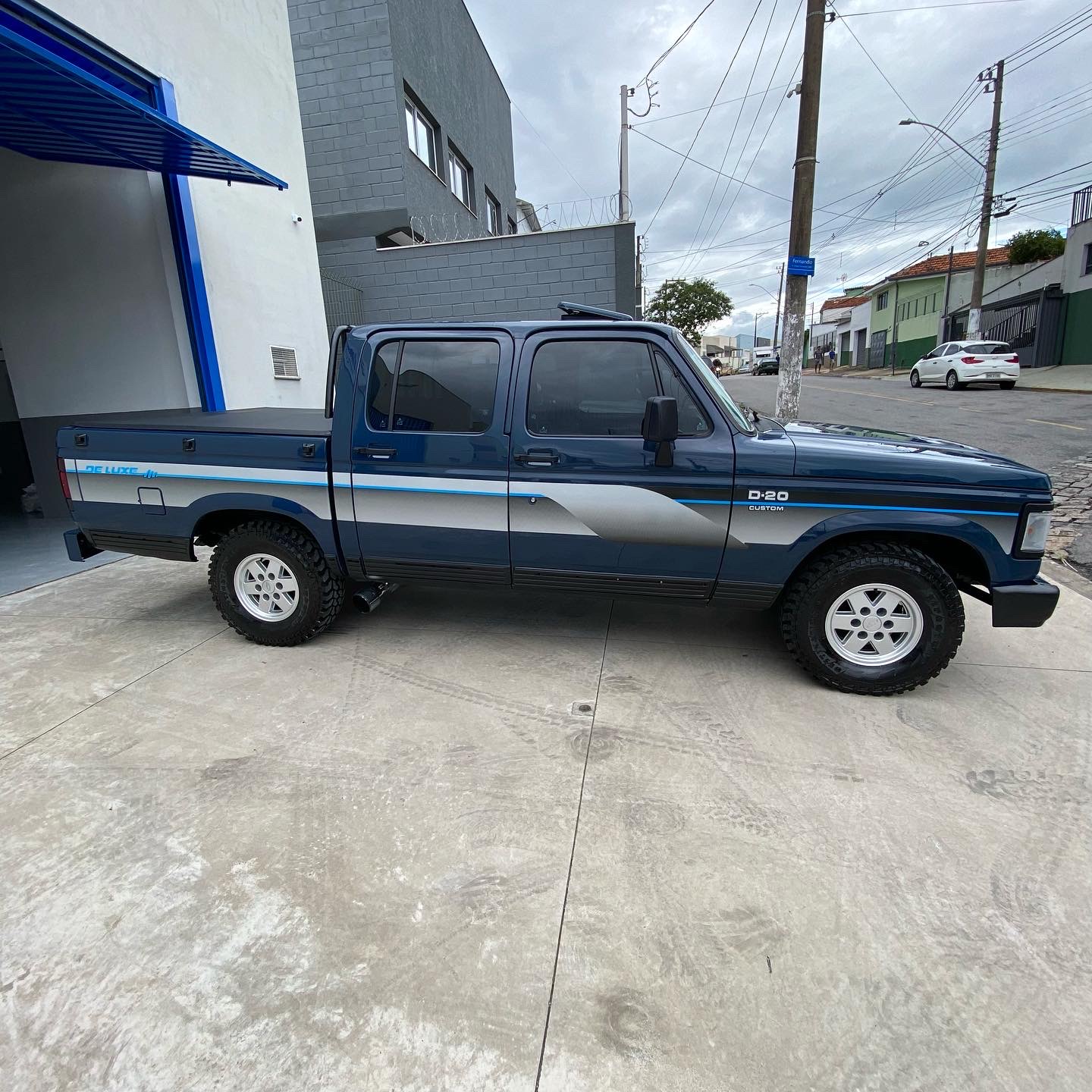 CHEVROLET D-20