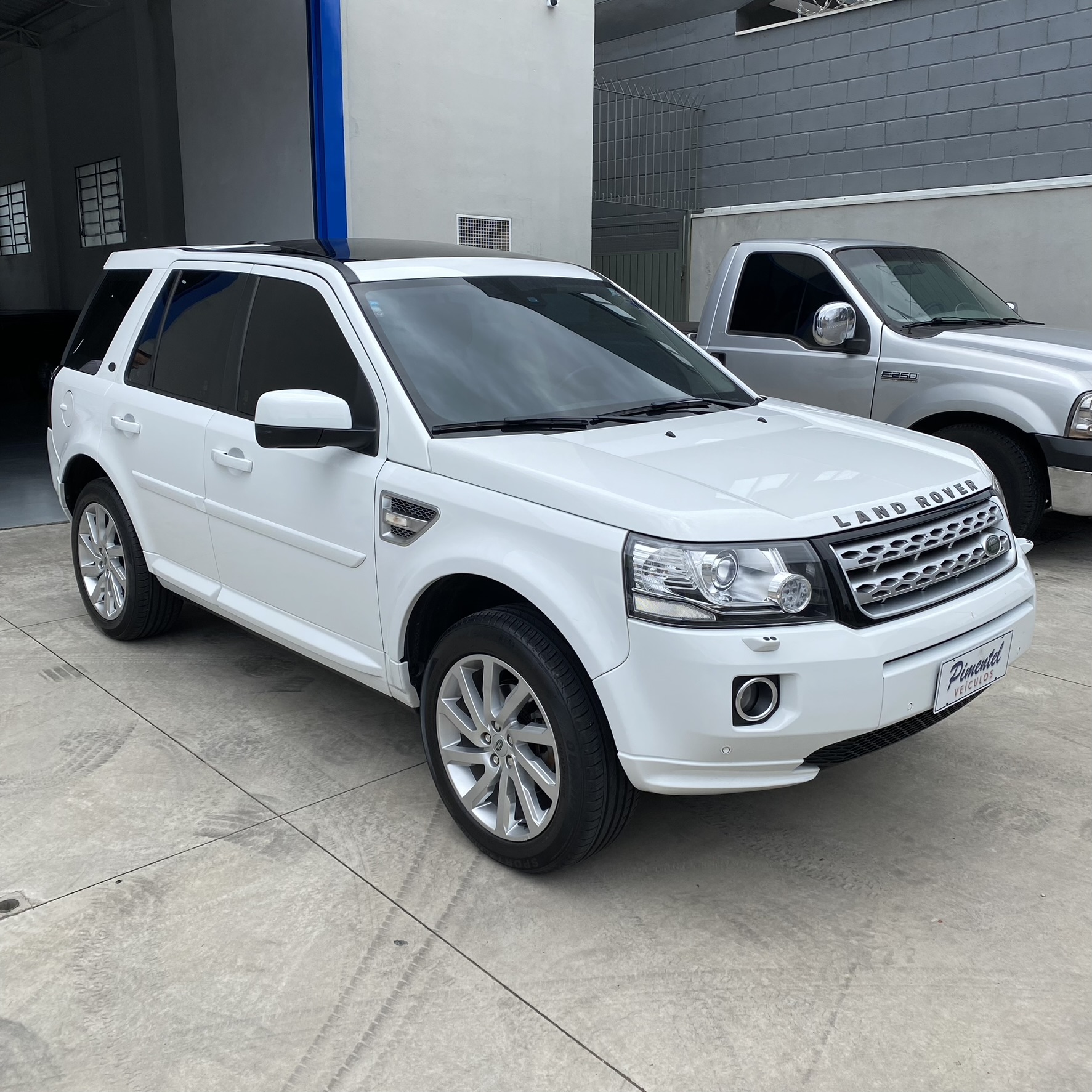 FREELANDER 2