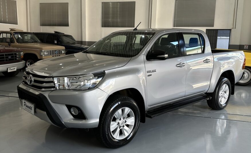 Hilux SR